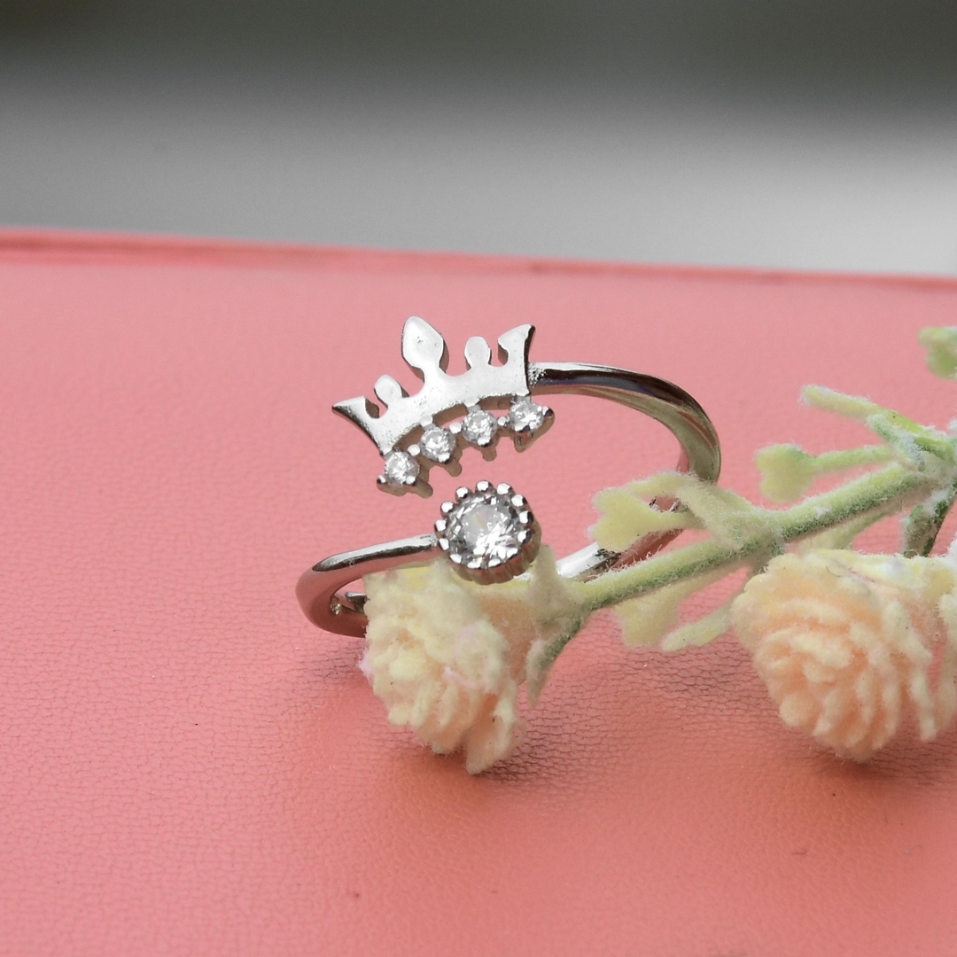 Queens Crown CZ Diamond Rhodium Plated Toe Ring 2