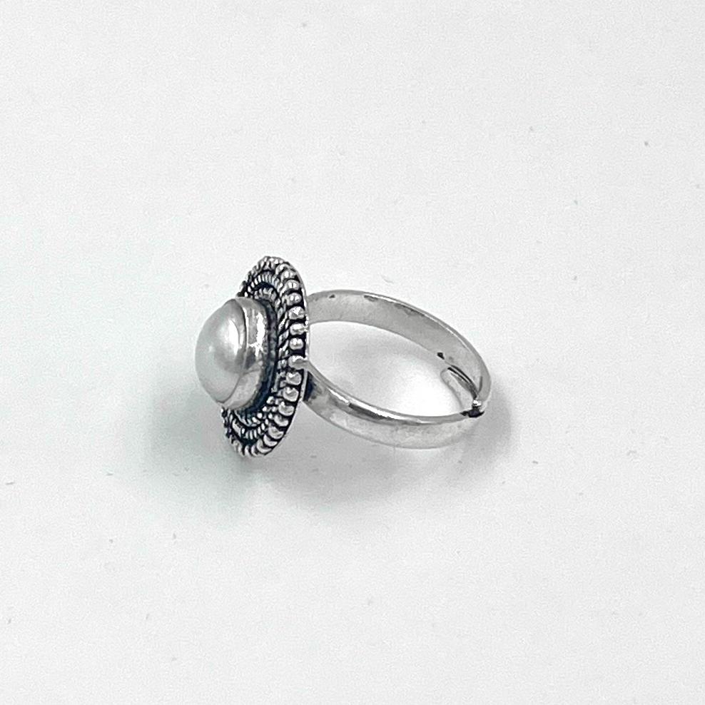 Silver White Pearl Ring for Women and Girls 2