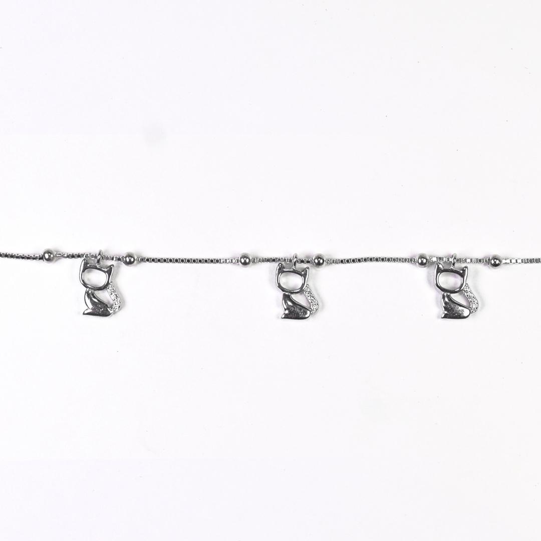 Silver Adorable Cat Charm Bracelet 1