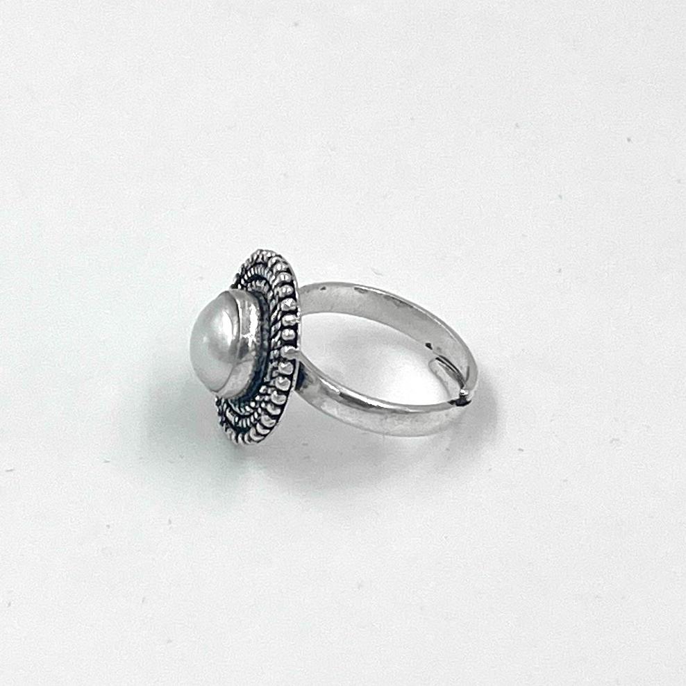 Silver White Pearl Ring for Women and Girls 2