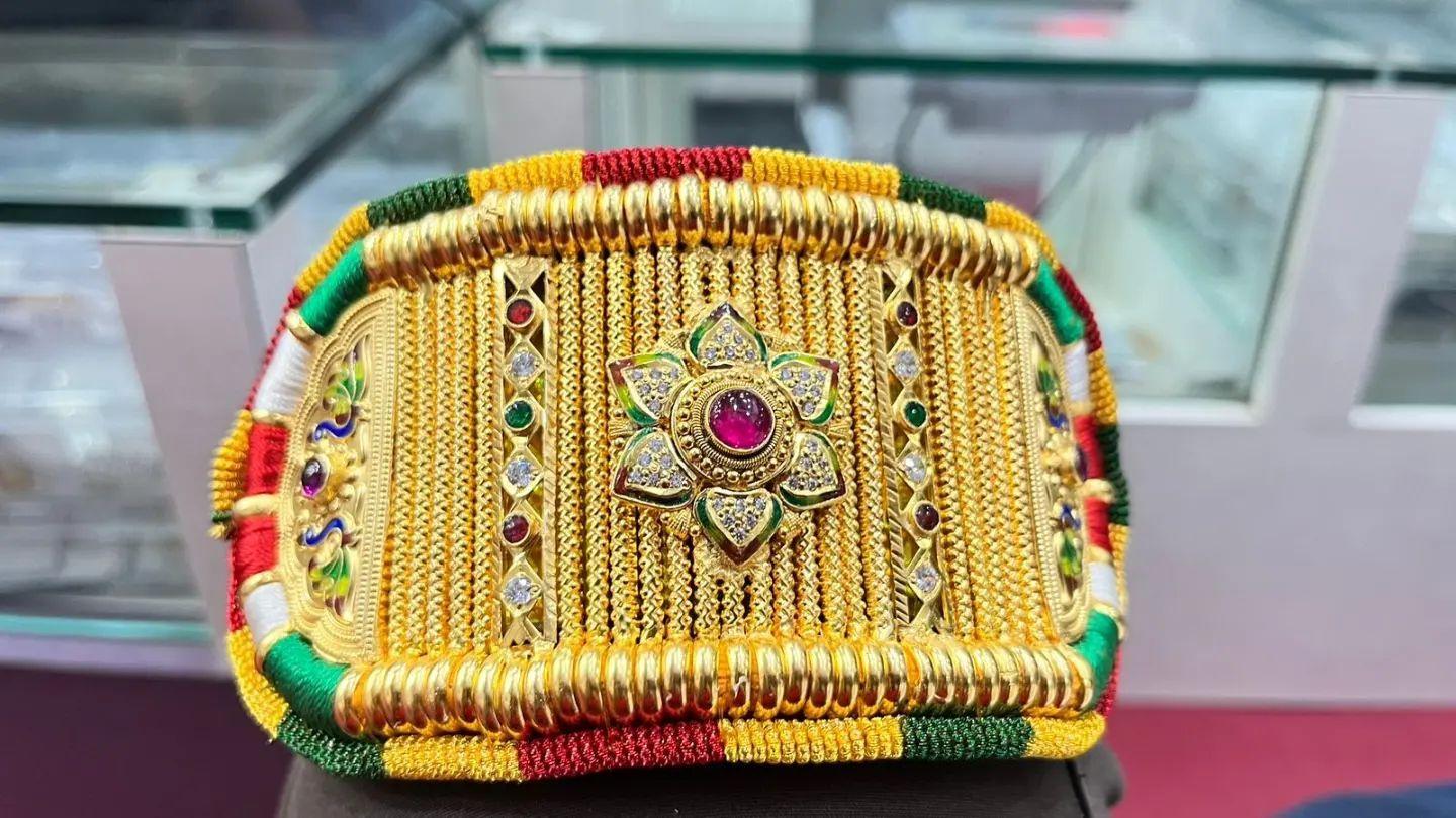 New and Latest Design of Desi Indian Rajasthani Gold Baajubandh 