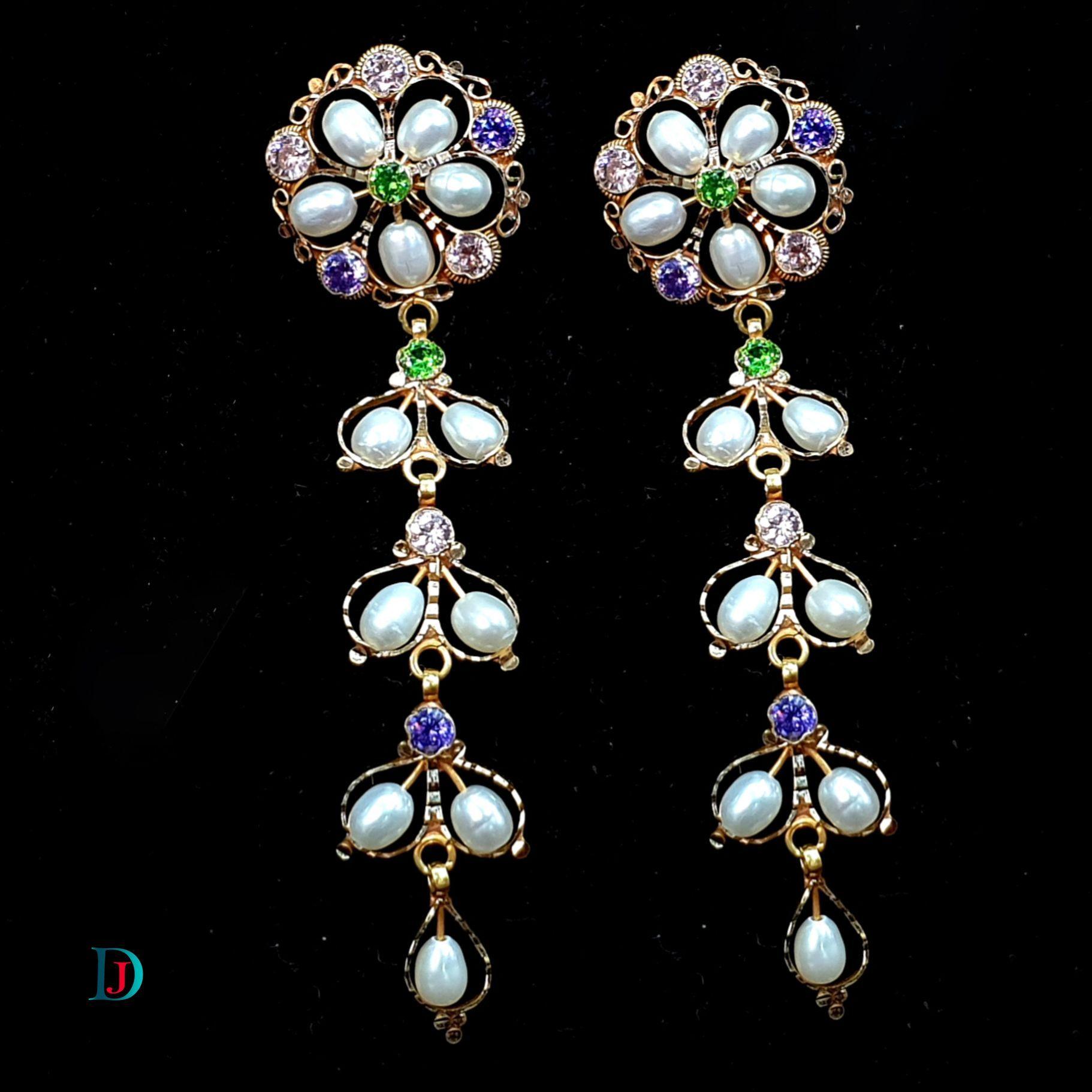 New and Latest Design of Desi Indian Rajasthani Gold Earring 