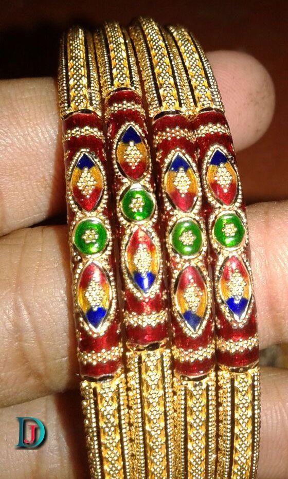 न्यू एंड लेटेस्ट डिजाईन राजस्थानी फैंसी गोल्ड बेन्गल्स/चूडिया 