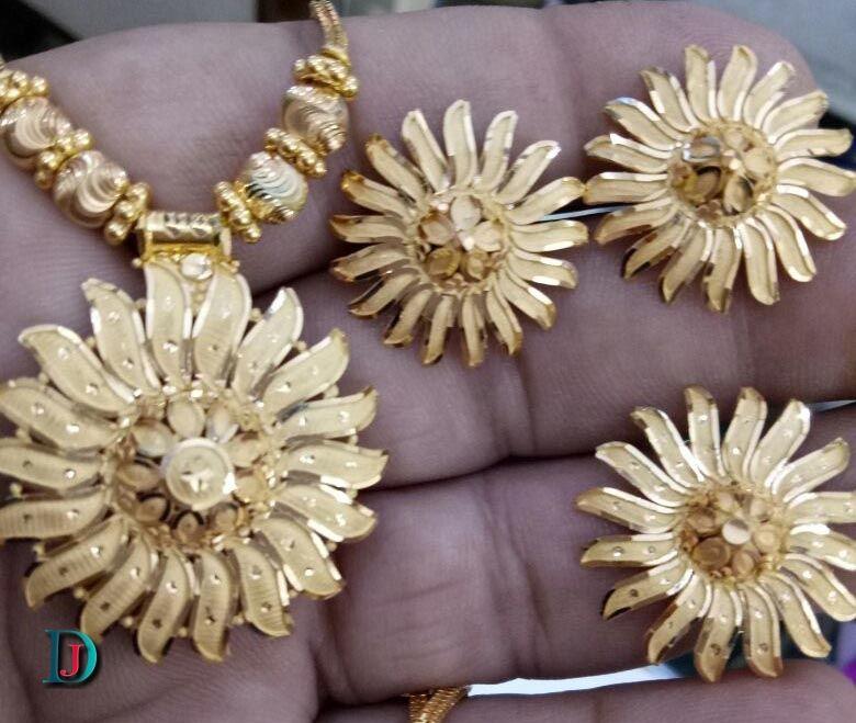 New and Latest Design of Rajasthani fancy gold Ladies-Ring 