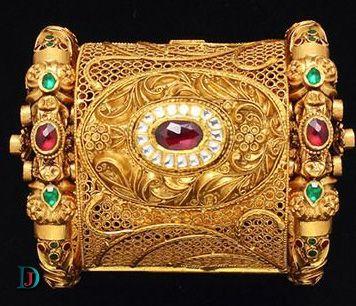 New and Latest Design of Rajasthani Desi gold kundan Bangles 