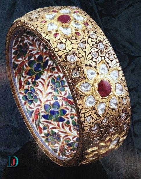 New and Latest Design of Rajasthani Desi gold kundan Bangles 