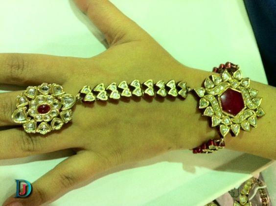 New and Latest Design of Rajasthani Desi gold kundan hathphol 