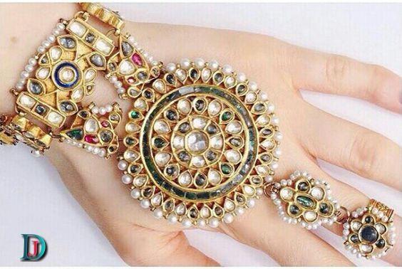 New and Latest Design of Rajasthani Desi gold kundan hathphol 