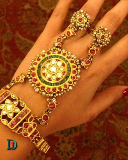 New and Latest Design of Rajasthani Desi gold kundan hathphol 