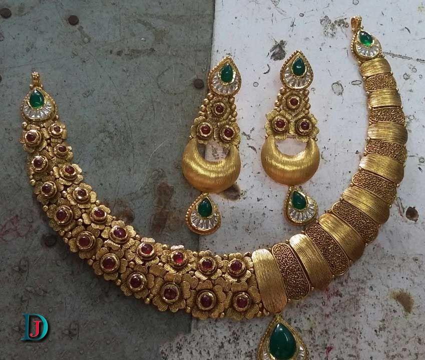 New and Latest Design of Rajasthani Desi gold kundan Necklace 