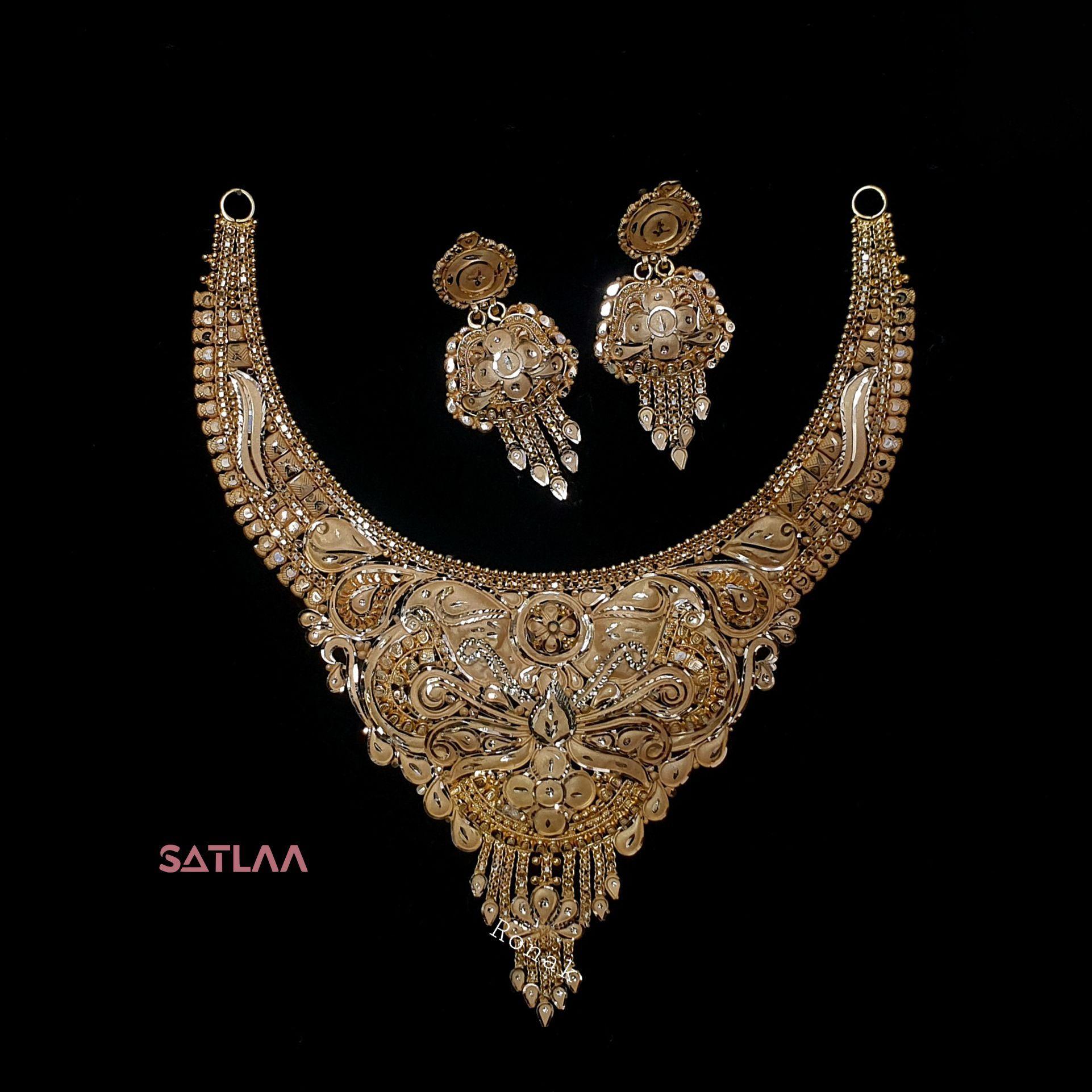 New and Latest Design of Satlaa Desi Indian Rajasthani Gold Necklace 