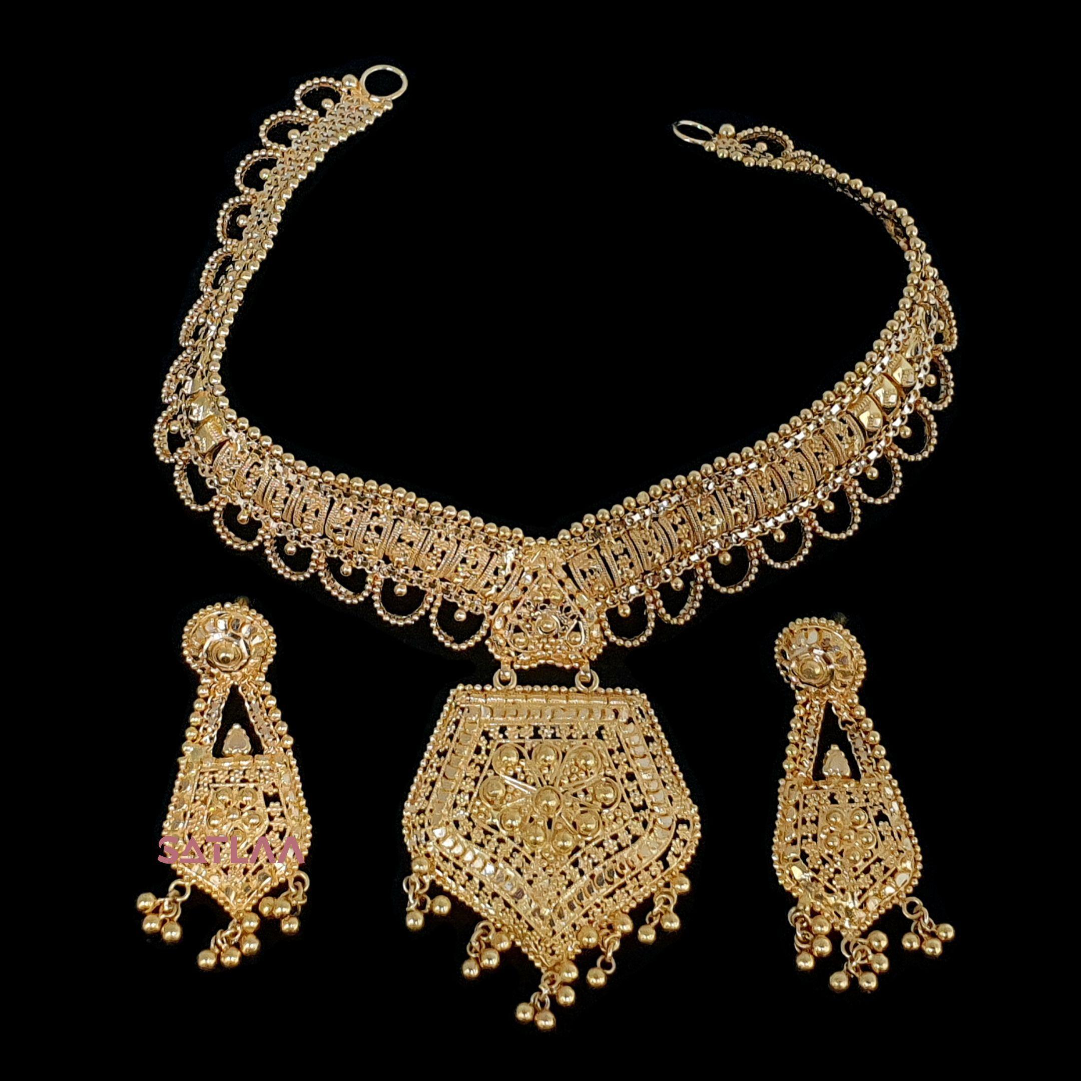 New and Latest Design of Satlaa Desi Indian Rajasthani Gold Necklace 