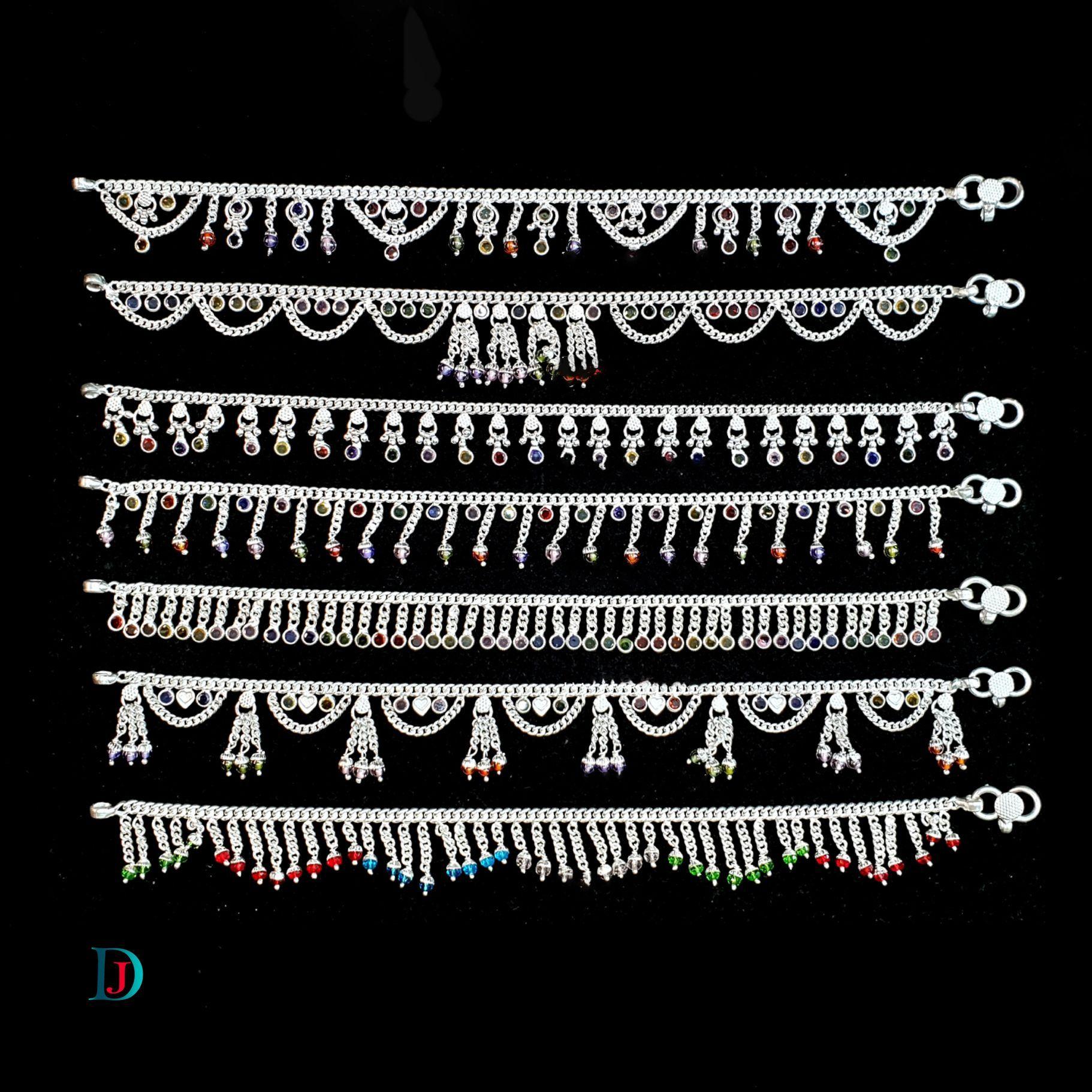New and Latest Design of Desi Rajasthani Silver Paayal 