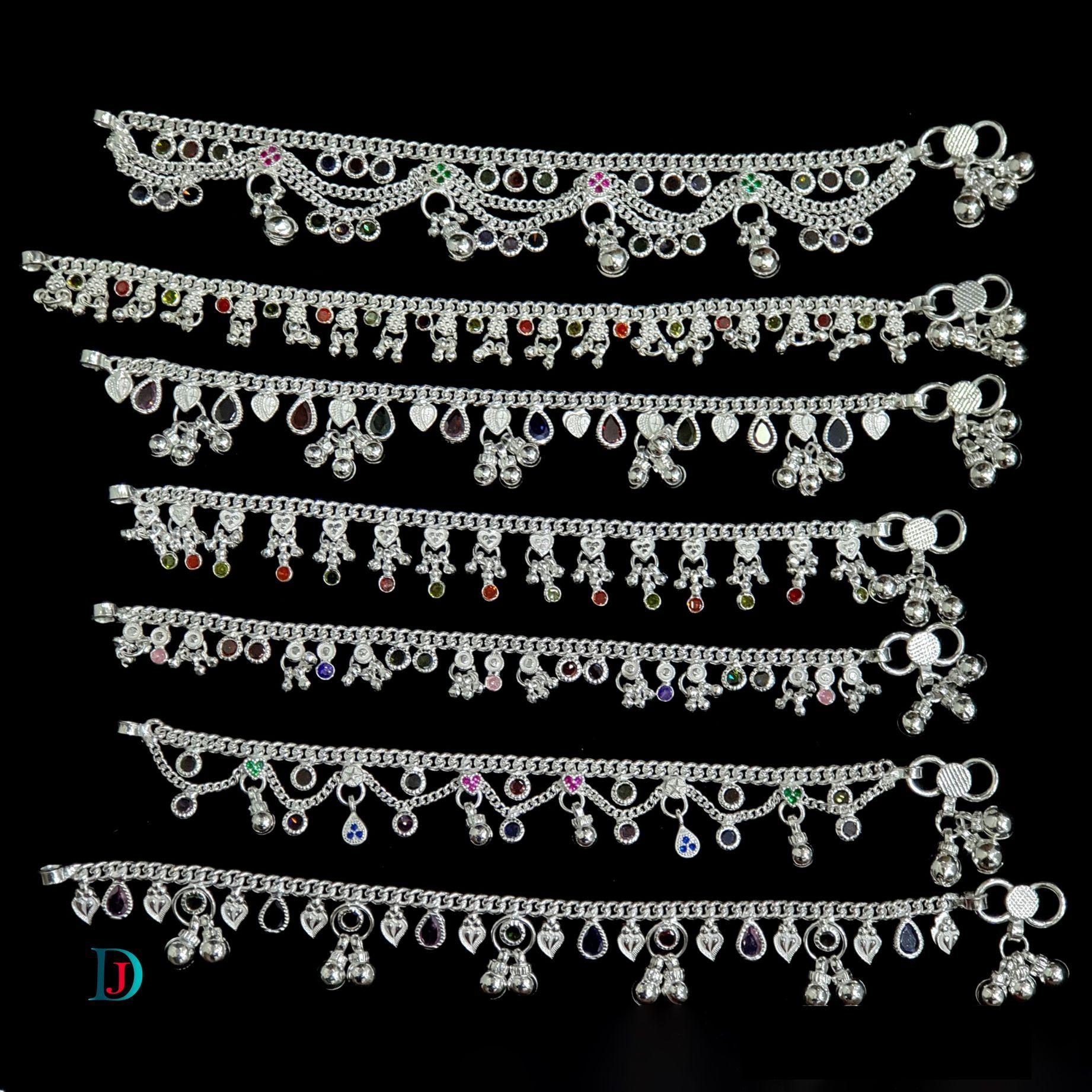 New and Latest Design of Desi Rajasthani Silver Paayal 