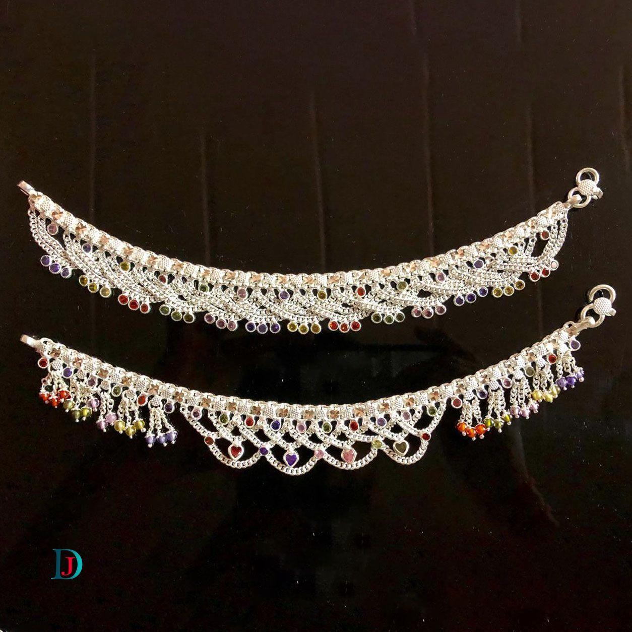 New and Latest Design of Desi Rajasthani Silver Paayal 