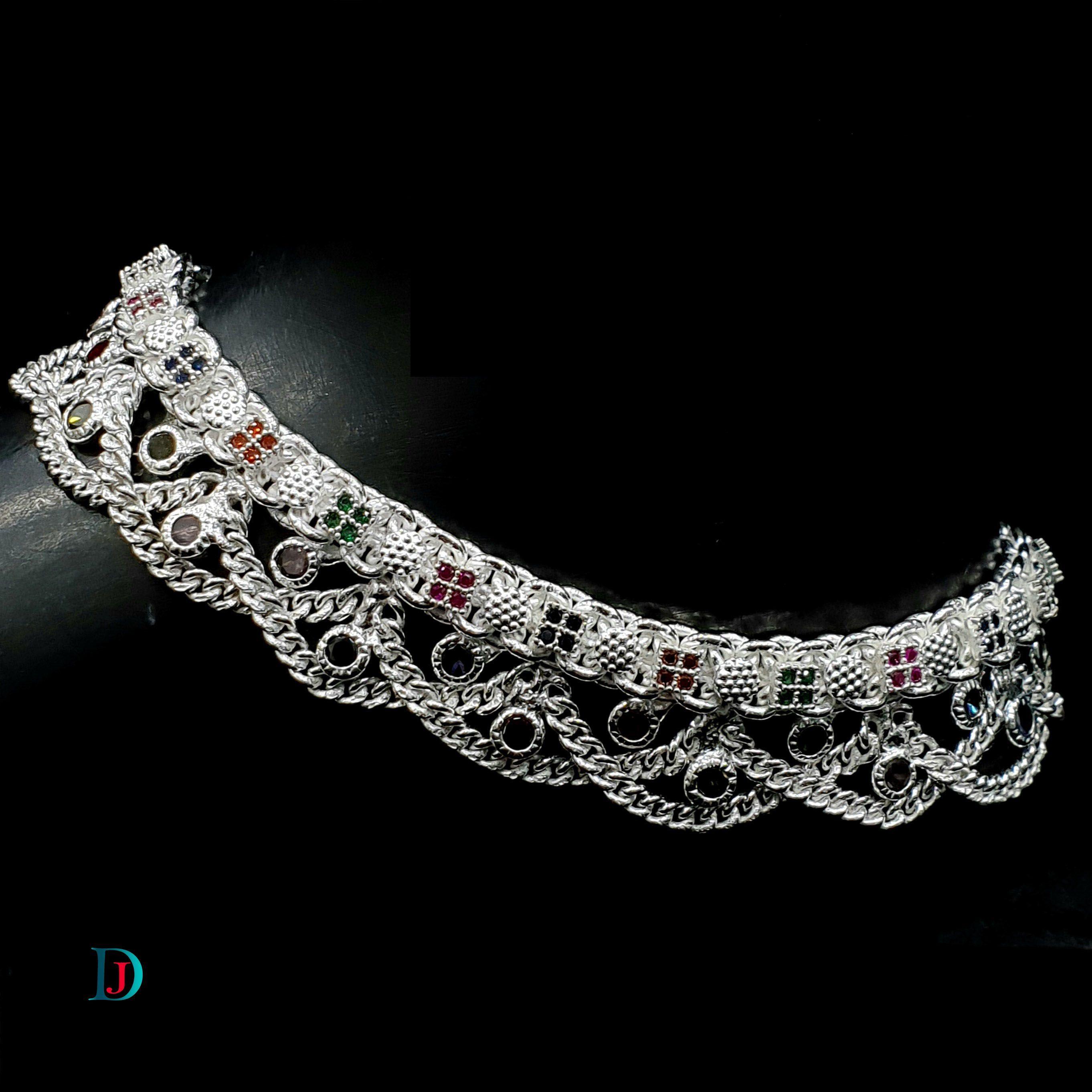 New and Latest Design of Desi Rajasthani Silver Paayal 