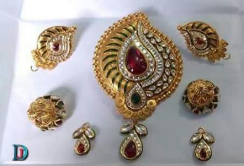 Rajasthani Desi gold kundan Gala-Pendal
