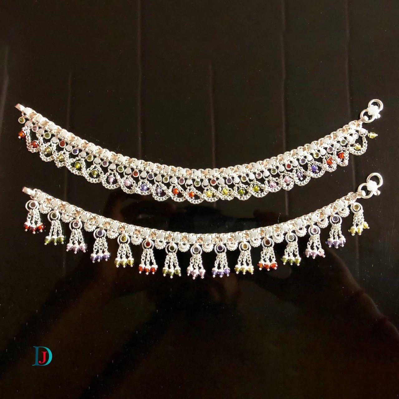 New and Latest Design of Desi Rajasthani Silver Paayal 